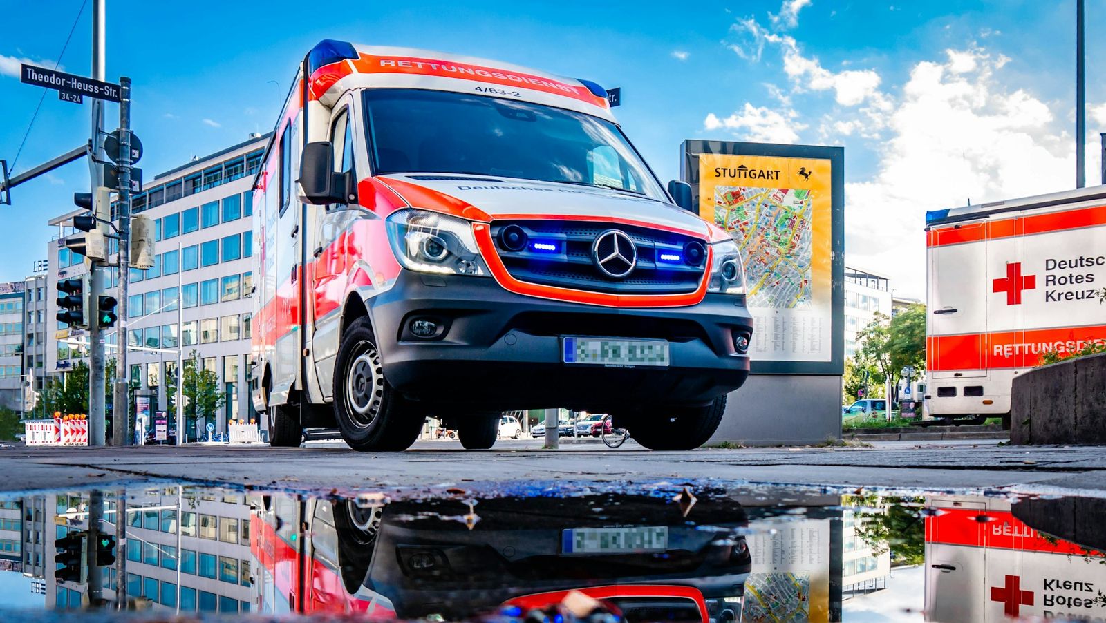 Rettungswagen mit Blaulicht